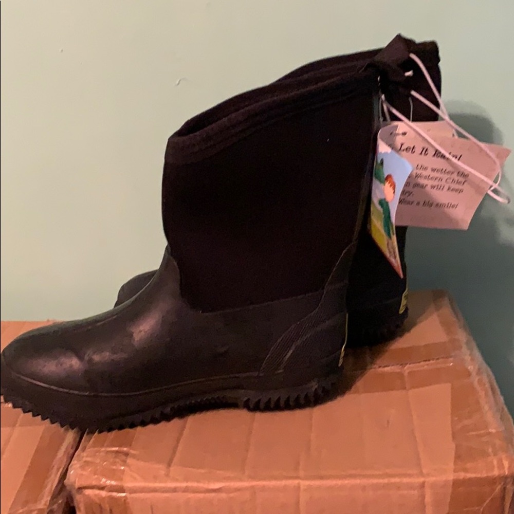 Western Chief neoprene rain boots boys size 13